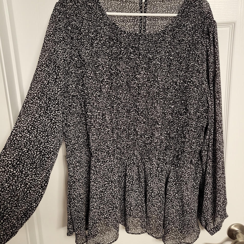 Elegant Black and White Women's Blouse